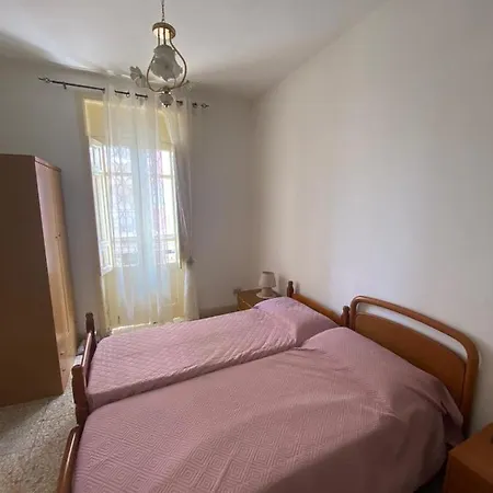 Casa Santa Teresa Di Riva